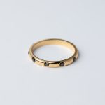 Ruth Gyűrű aranyozott fekete cirkónia kővel Souveraine Jewelry