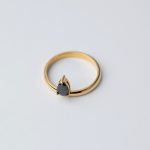 Sabrina Gyűrű aranyozott fekete cirkónia kővel Souveraine Jewelry