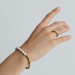 Hanna karlánc 18 karátos arannyal borított nemesacél fehér gyöngy- Souveraine Jewelry